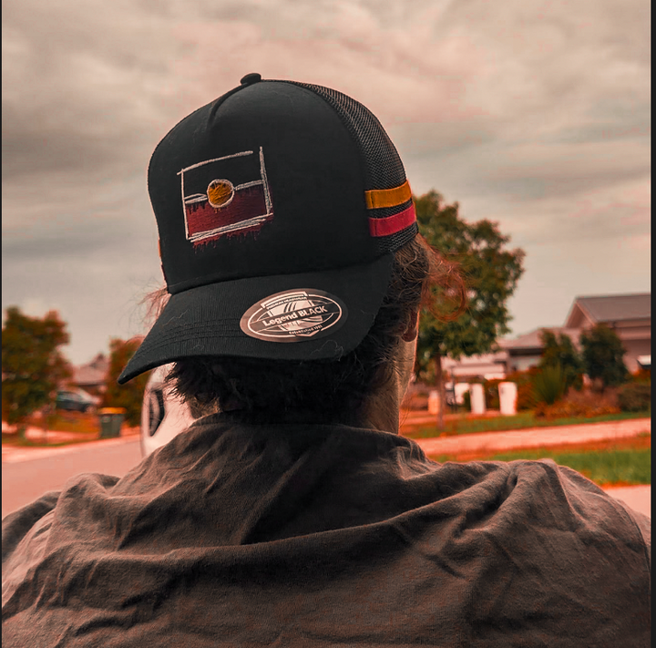 GRAFFITI SPLASH TRUCKER HAT